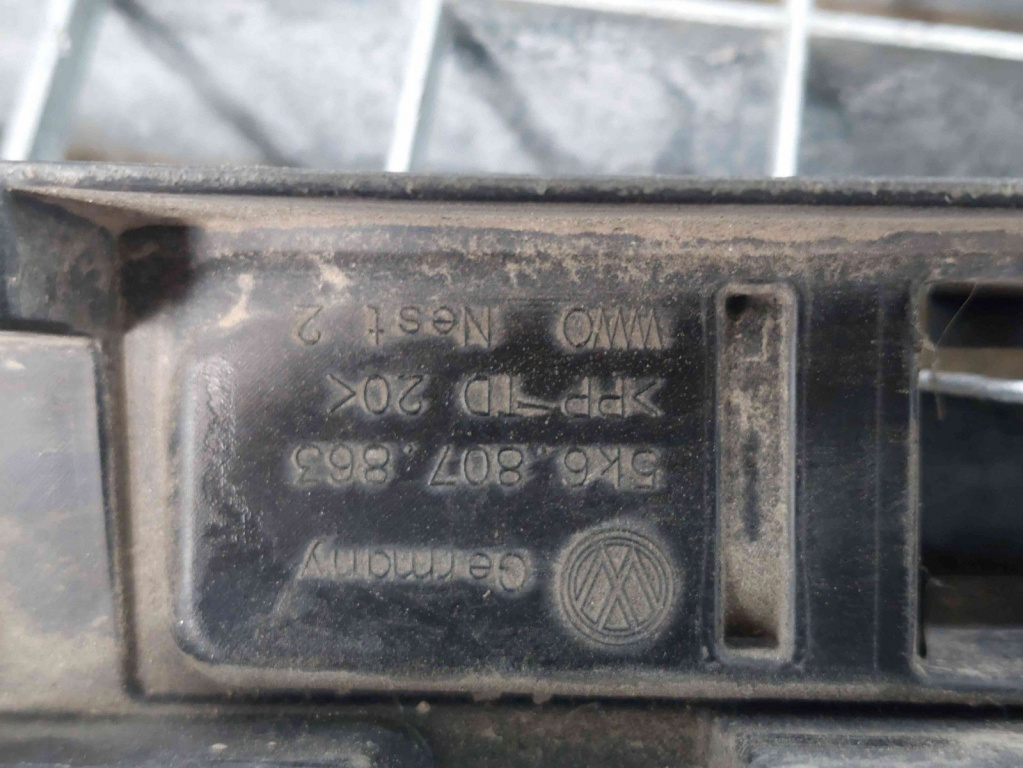 Suport central bara spate Volkswagen Golf 6 (5K1) [Fabr 2009-2013] 5K6807863