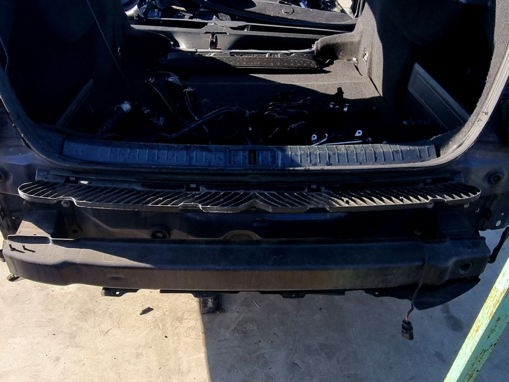 Suport central bara spate Volkswagen Passat B8 (3G2) [Fabr 2015-prezent] 1.6 TDI DCXA 88KW / 120CP