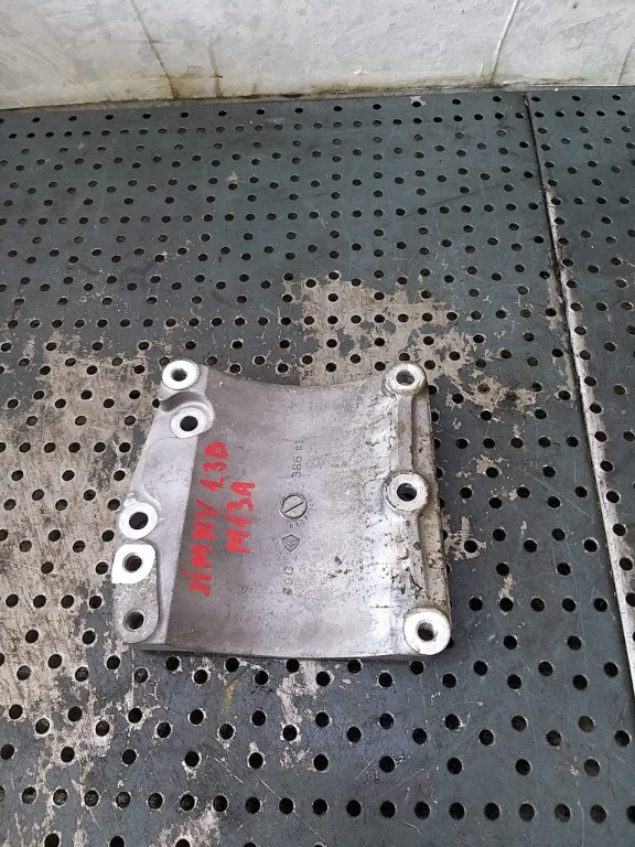 Suport compresor 1.3 b suzuki jimny 2011