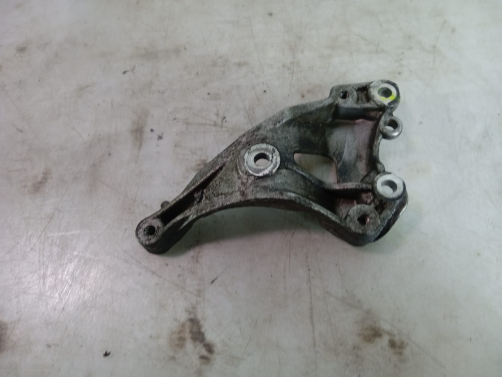 Suport compresor 1.6 benzina N12B16A Mini Cooper R56 [facelift] [2010 - 2015] 1.6 benzina N12B16A