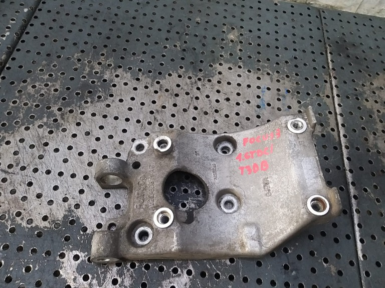 Suport compresor 1.6 tdci ford focus 3 av2q8d611ab