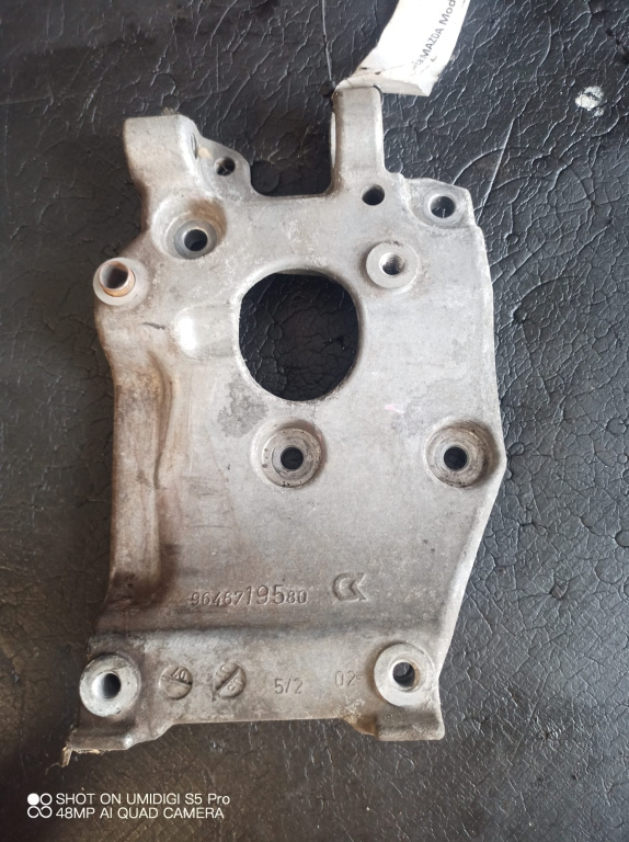 Suport compresor ac ,1.4 HDI Peugeot 206 hatchback 2A/C 1998, COD - 9646719580