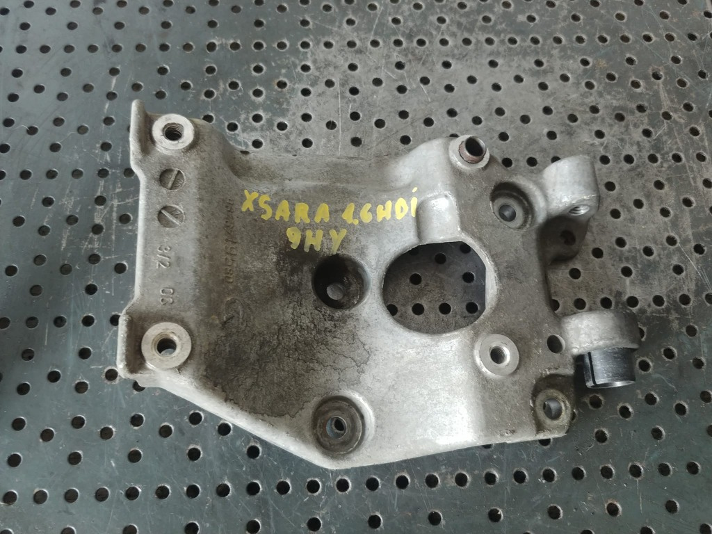 Suport compresor ac 1.6 hdi citroen c4 xsara ford focus 2 peugeot 206 207 307 9646719580