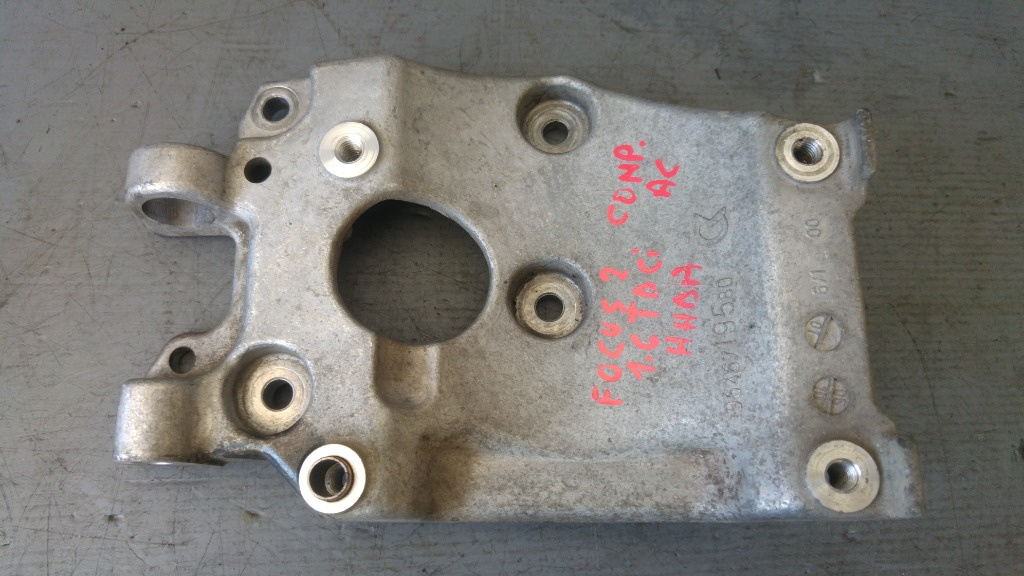 Suport compresor ac 1.6 tdci hhda ford focus 2 9646719580