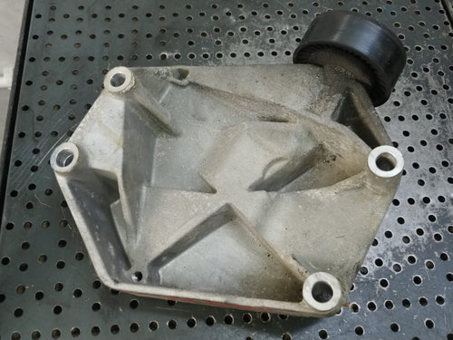Suport compresor ac 1.9 d 939a1000 fiat croma alfa romeo 159 55210423