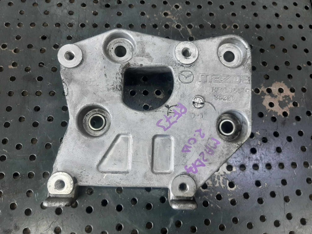 Suport compresor ac 2.0 di rf7j mazda 5 rf7l15810