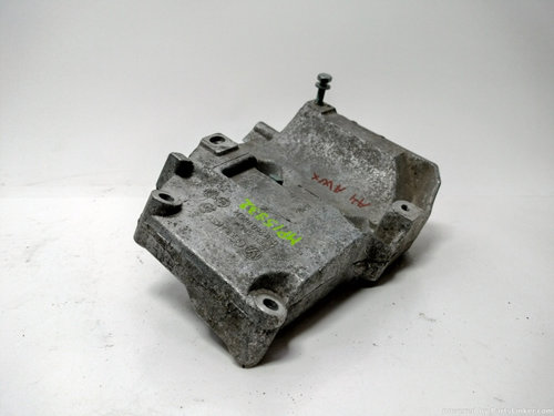 Suport compresor AC Audi A4 B6 (8E2) Sedan 2003 1.9 TDI OEM 038260885C