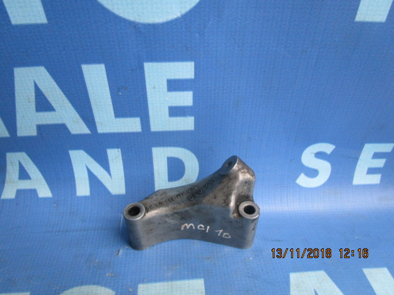Suport compresor AC Mercedes C200 W203; A6112340239