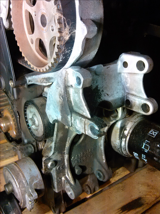 Suport compresor AC PEUGEOT 607 2.2 HDI
