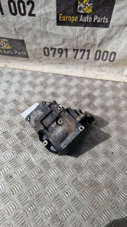 Suport compresor AC Skoda Superb 1.9 TDI cod motor BPZ cod 038260885C