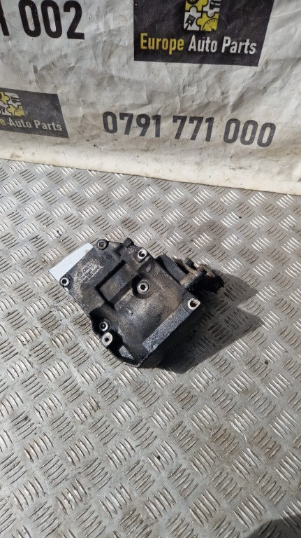 Suport compresor AC Skoda Superb 1.9 TDI cod motor BPZ cod 038260885C