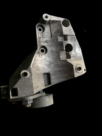 Suport compresor AC Suport compresor cu intinzator Cod: 2246146 BMW Seria 5 E39 [1995 - 2000] Tourin...