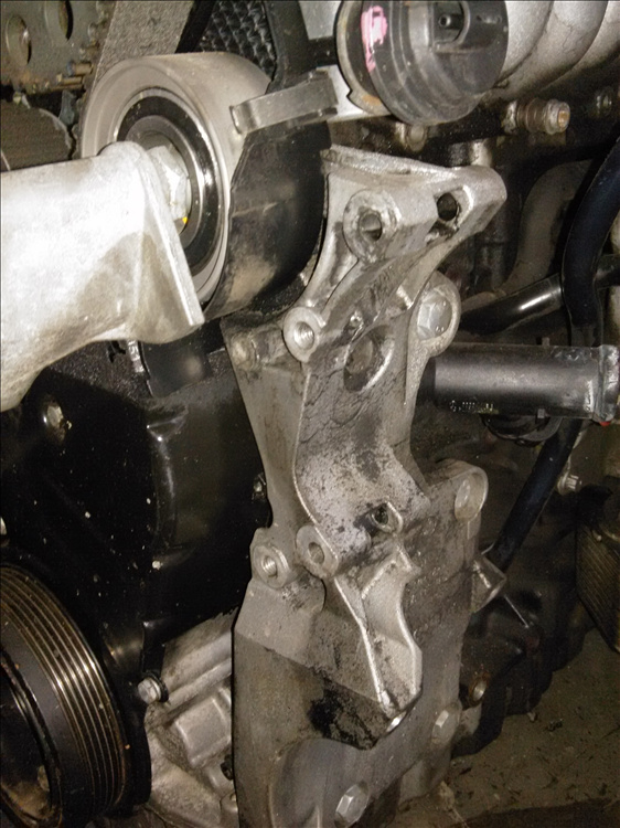 Suport compresor AC VOLKSWAGEN JETTA 2.0 TDI