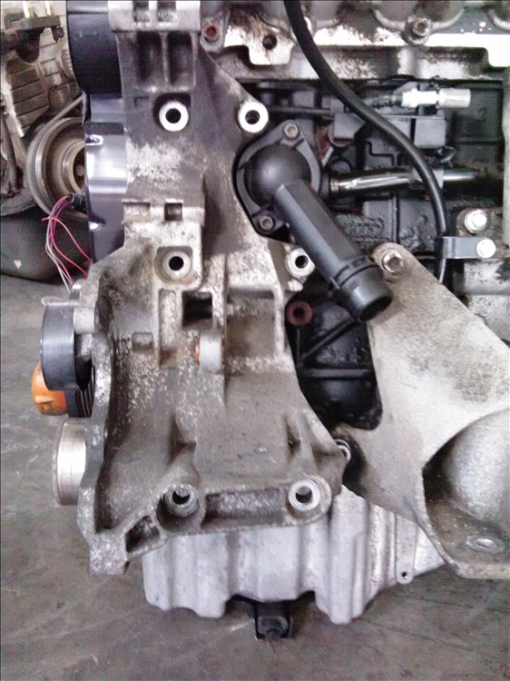 Suport compresor AUDI A6 2.0 TDI an fabr. 2007