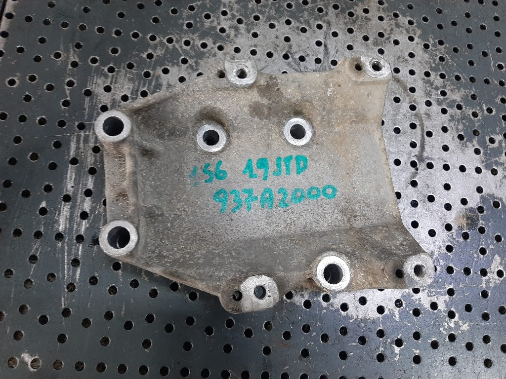 Suport compresor clima ac 1.9 jtd 937a2000 alfa romeo 147 937 156 60630739