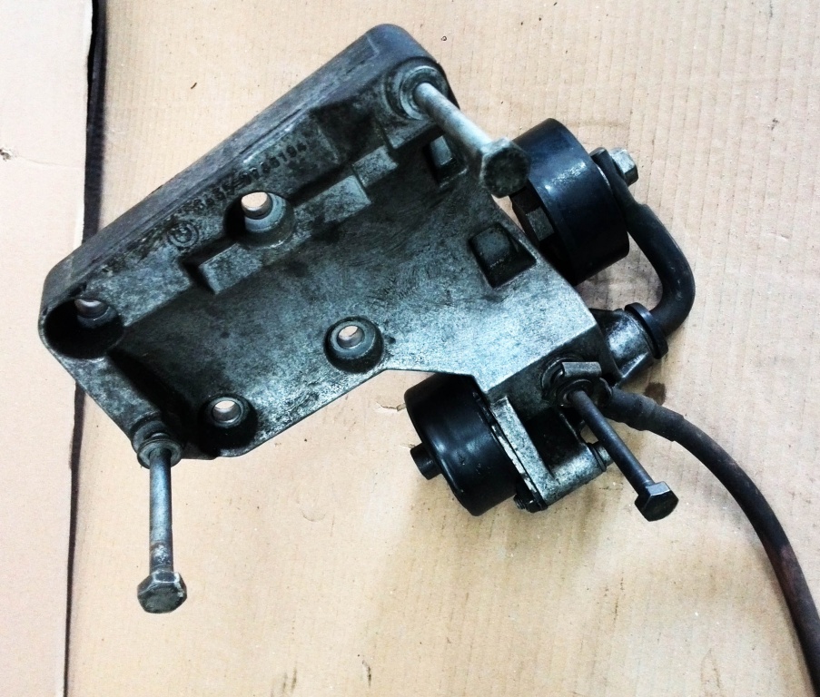 SUPORT COMPRESOR + ROLA INTINZATOARE BMW E53 3.0D 184CP 2003 E53