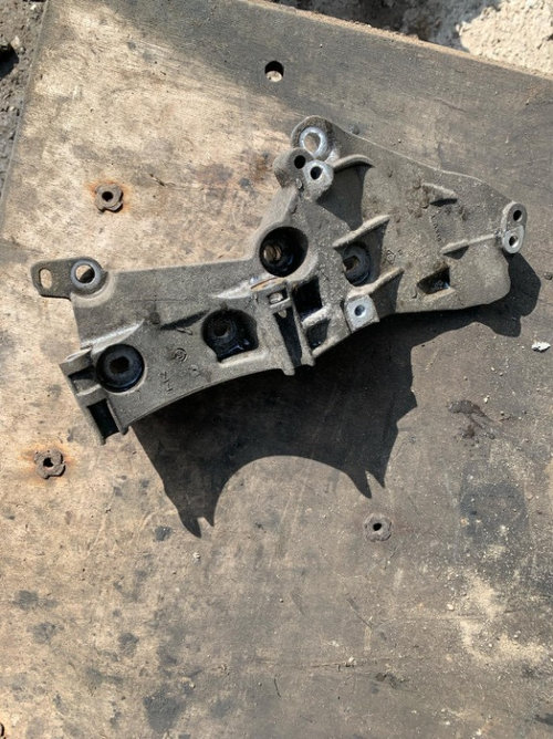 Suport conoresor AC, Nissan Juke motor 1.5 euro 5 k9k 636 81 kw 110 cp 2010 2011 2012 2013