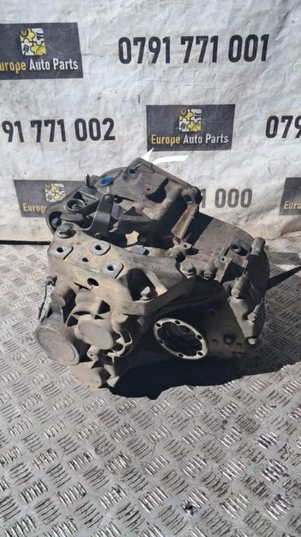 Suport cutie 2.0 TDI VW Touran cod motor AZV an 2004 cod 1K0199117