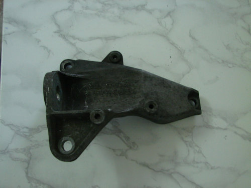 Suport cutie automata 8D0399114T Audi A6 4B/C5 [1997 - 2001] wagon 5-usi 2.5 TDI tiptronic (150 hp)