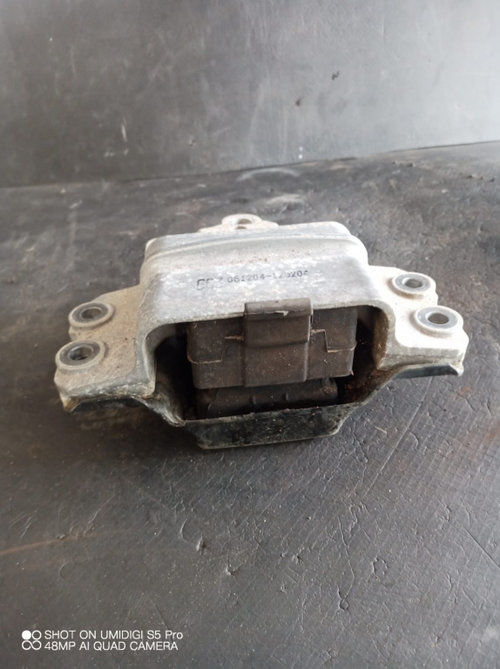 Suport cutie de viteza , Volkswagen Passat B6 , 2010 COD - 3c0199555 aa