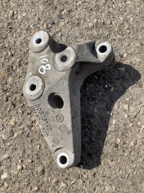 Suport cutie de viteze 5 trepte Opel Astra H [2004 - 2007] Hatchback 1.7 CDTI MT (101 hp) (L48)