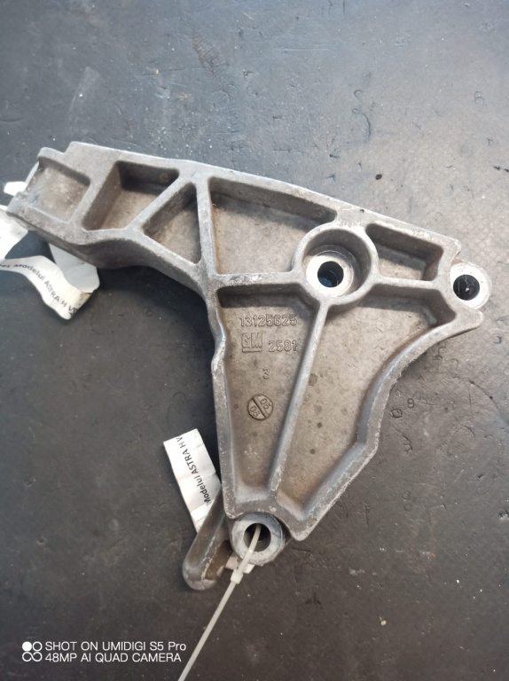 Suport cutie de viteze Opel Astra H 1.7 CDTI Z17DTL - COD 13125625