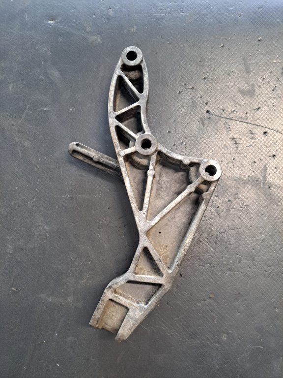 Suport cutie de viteze Opel Astra H [2004 - 2007] 1.9 cdti z19dt - COD 24459826
