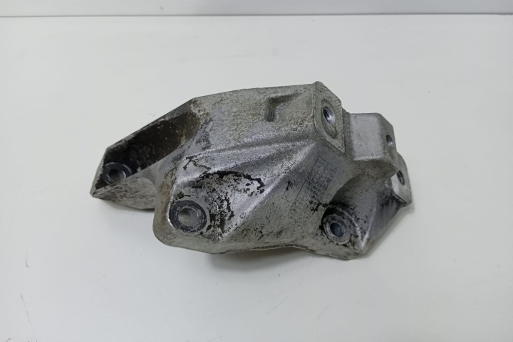 Suport cutie viteza 1J0199117Q Volkswagen VW Bora [1998 - 2005]