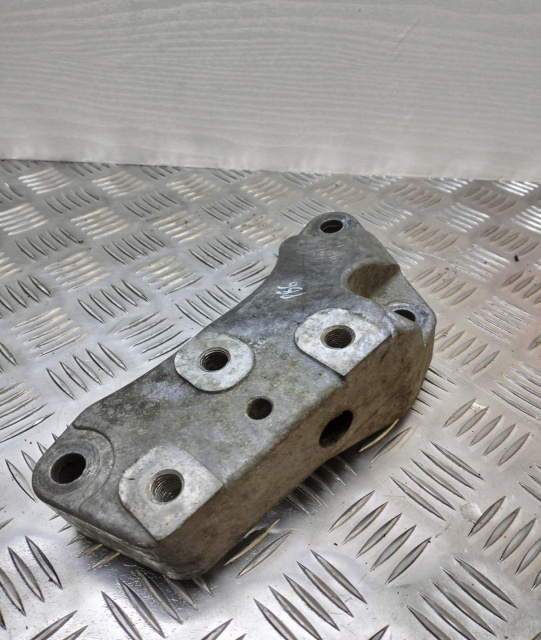 Suport cutie viteza, cod 1K0199117, 2.0 TDI Volkswagen VW Passat B6 [2005 - 2010]
