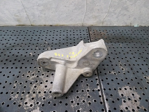 Suport cutie viteze 1.3 b mazda 2 d65139011 dg8039011