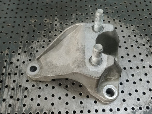 Suport cutie viteze 1.5 tdci ugjc ford fiesta 6 8v51-7m125-ac