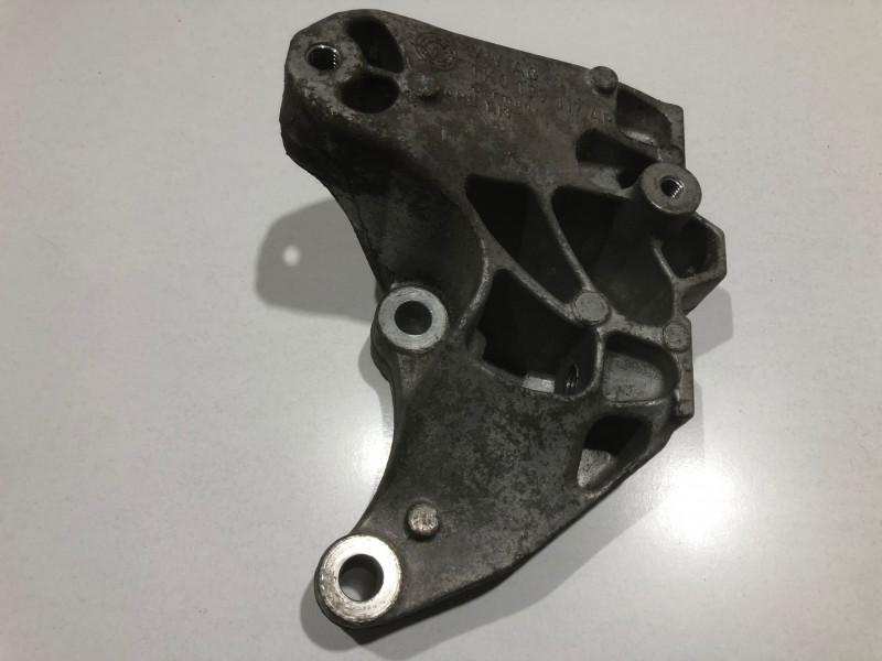 Suport cutie viteze 1.8 tfsi 1k0199117a Audi