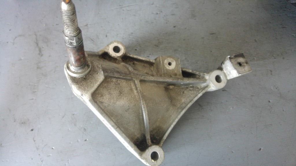 Suport cutie viteze 1.9 dci f9q f9qe790 renault kangoo 8200008265