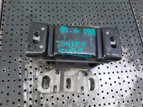 Suport cutie viteze 1.9 tdi ajm vw bora 1j 1j0199555