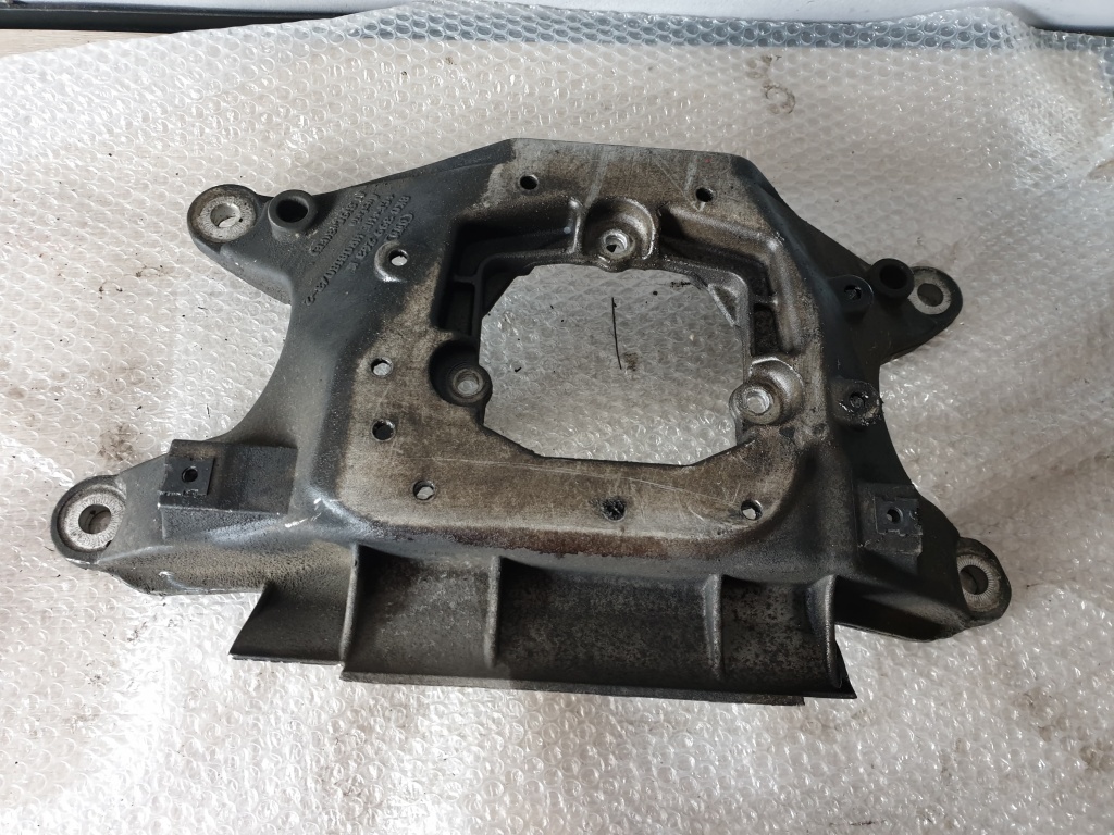 Suport cutie viteze 2.0 tdi audi a4 b8 8k0399263k