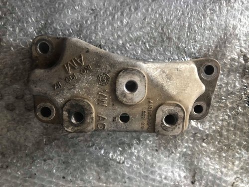 Suport cutie viteze 2.0 tdi cba audi a3 8p a4 b8 a5 8f vw golf 6 passat b7 tiguan 5n 2010 1k0199117
