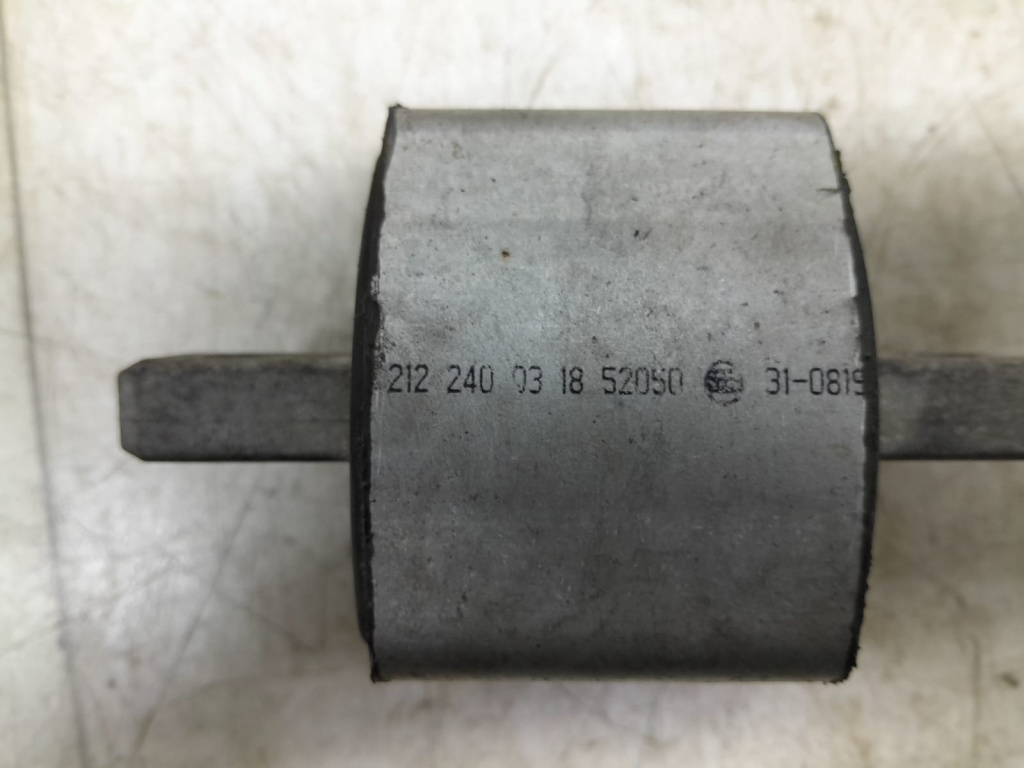 Suport cutie viteze 2.2 cdi a2122400318 Mercedes-Benz E-Class W212 [2009 - 2013]