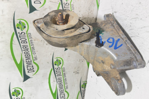 Suport cutie viteze 8D0399114 Audi A4 B5 [1994 - 1999] Sedan 1.9 TDI MT (110 hp)