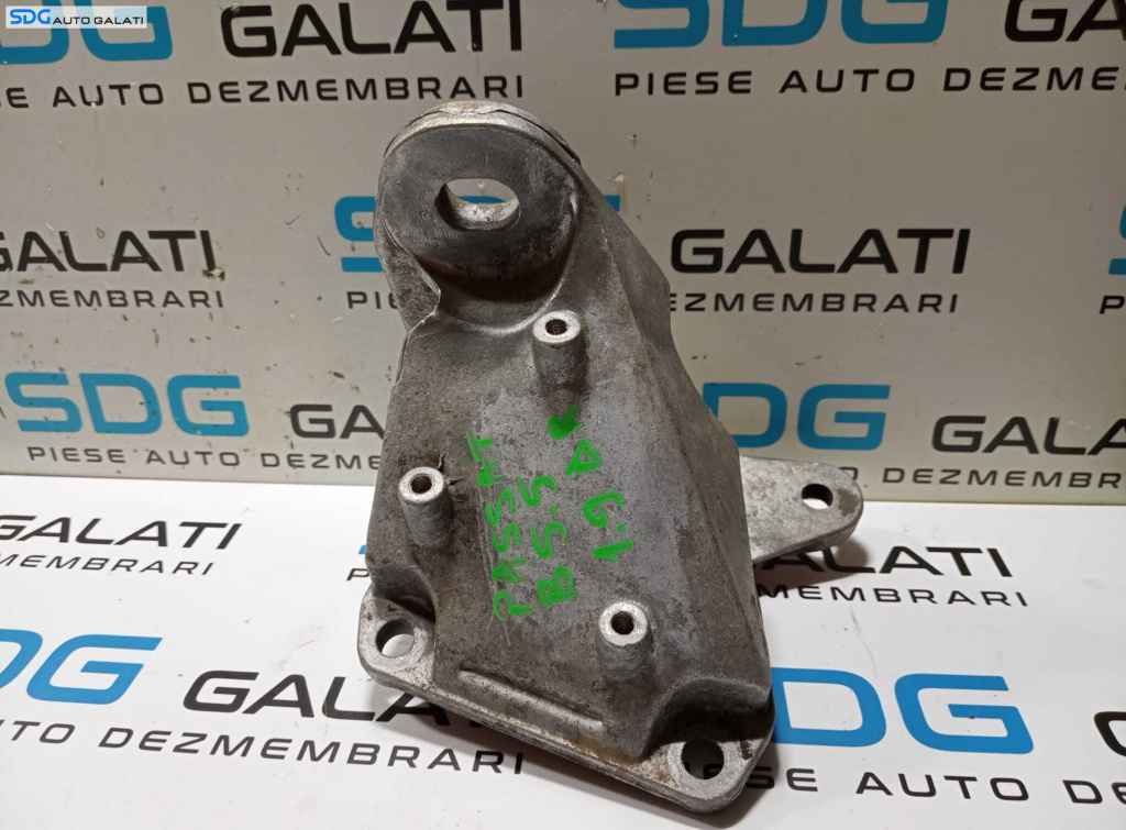 Suport Cutie Viteze Automata Dreapta Volkswagen Passat B5 B5.5 1.9 TDI 2001 - 2005 Cod 8D0399114AH [M6200]