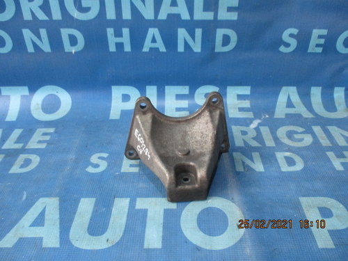 Suport cutie viteze BMW E60 525d; 6776667