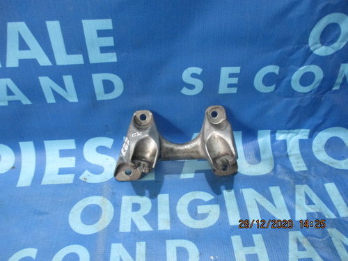 Suport cutie viteze BMW E90 320d 2006;  6760304