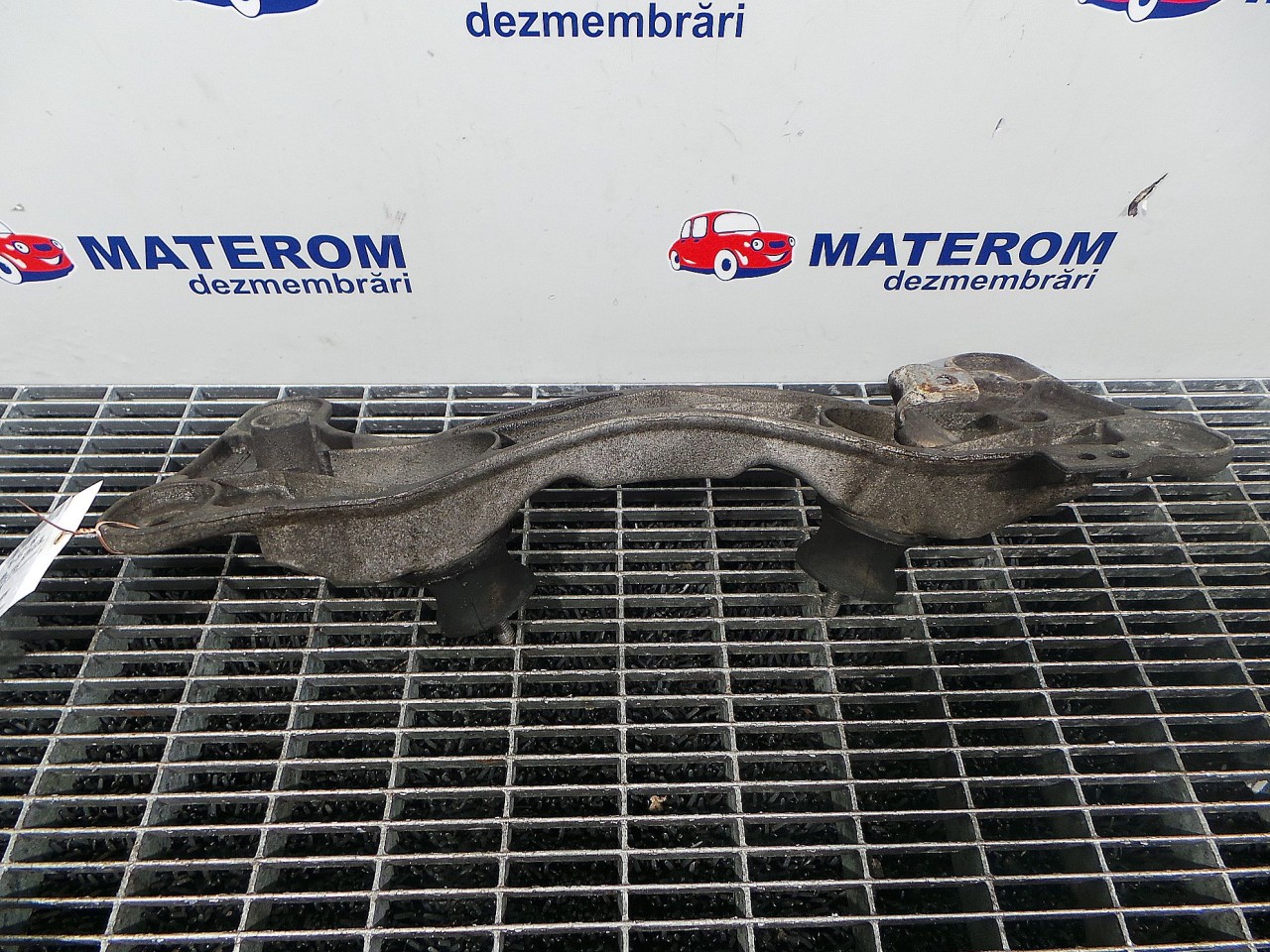 SUPORT CUTIE VITEZE BMW SERIA 3 E 90 2.0 INJ - (2004 2007)