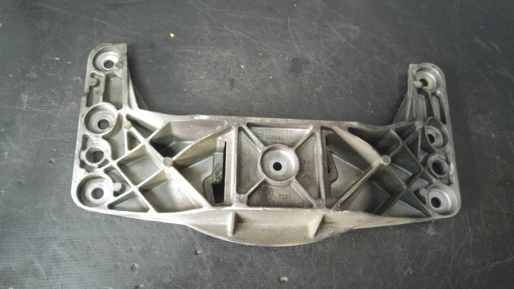 Suport cutie viteze bmw seria 5 e60 facelift 525 3.0 d 6761106-02