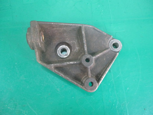 SUPORT CUTIE VITEZE COD 60666558 FIAT DOBLO 1.9 D 46kw 63cp FAB. 2000 – 2006 ⭐⭐⭐⭐⭐