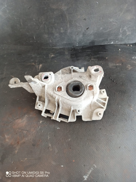 Suport cutie viteze , RENAULT CLIO 1.5 DCI 2001–2008 COD - 8200111335