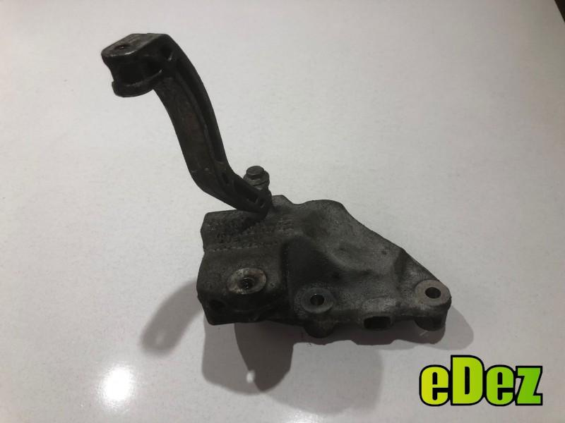 Suport cutie viteze Seat Altea (2004-2009) 1.6 tdi cay 1k0199117bm