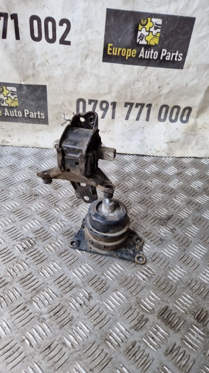 Suport cutie viteze Skoda Fabia 2 1.4 16V BXM an fab 2008 cod 6Q199555AC