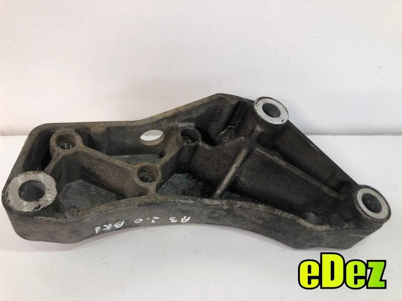 Suport cutie viteze Skoda Octavia 2 facelift (2008-2013) 2.0 tdi bkd 1K0199117