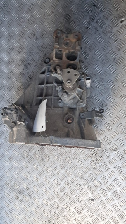 Suport cutie viteze Toyota Aygo 1.0 benzina , transmisie manuala 5+1 , an 2013