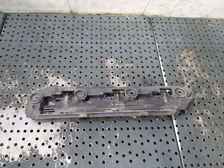 Suport dreapta bara fata vw touran 1t 1t0807936